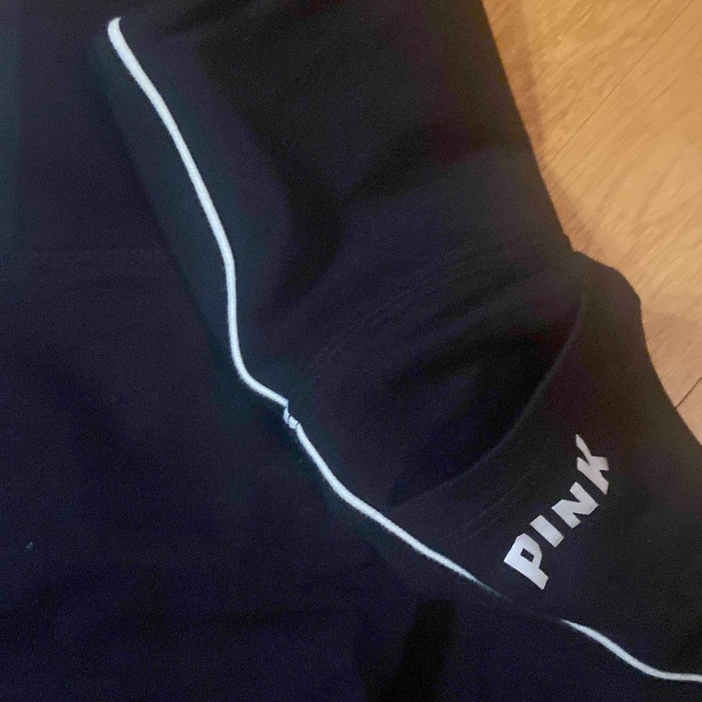NWOT Victoria's Secret black PINK Yoga Pants - Picture 8 of 8